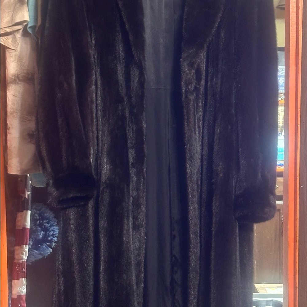 Genuine Full Length Mink Fur Coat - Picture 7 of 7